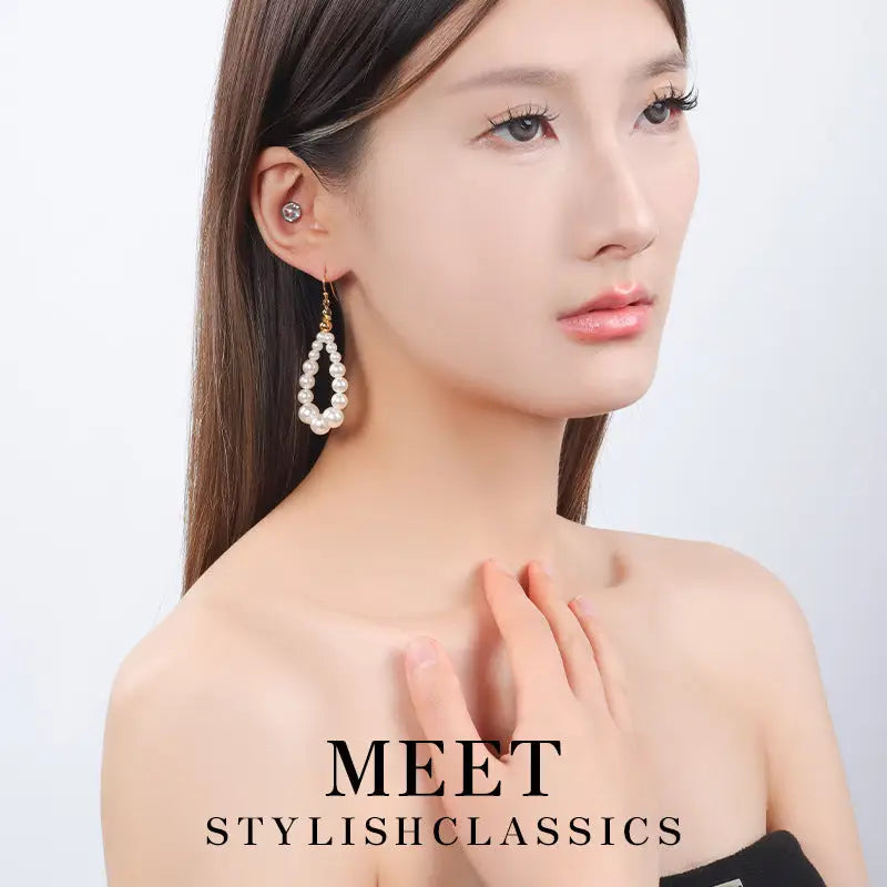 Pearl Chic Stud Earrings - Pearl