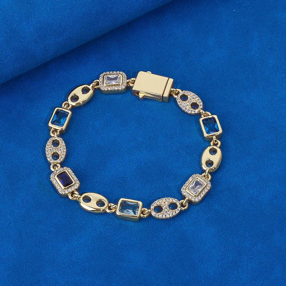 Pig Nose Charm Bracelet with Gemstone Detailing - Golden Width 10mm / Bracelet 7 Inches