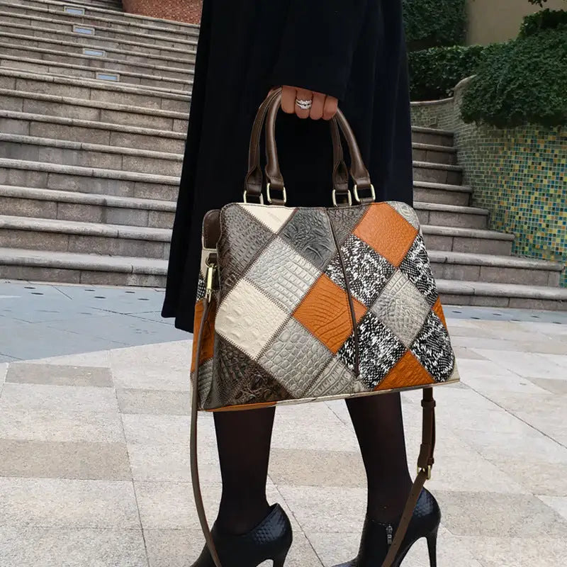 Plaid Lining Polyester Shoulder Bag with Adjustable Strap 36x26x13 cm - Color