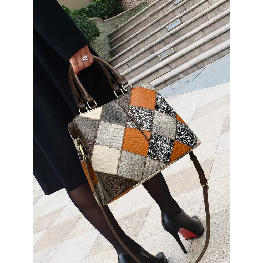 Plaid Lining Polyester Shoulder Bag with Adjustable Strap 36x26x13 cm - Color