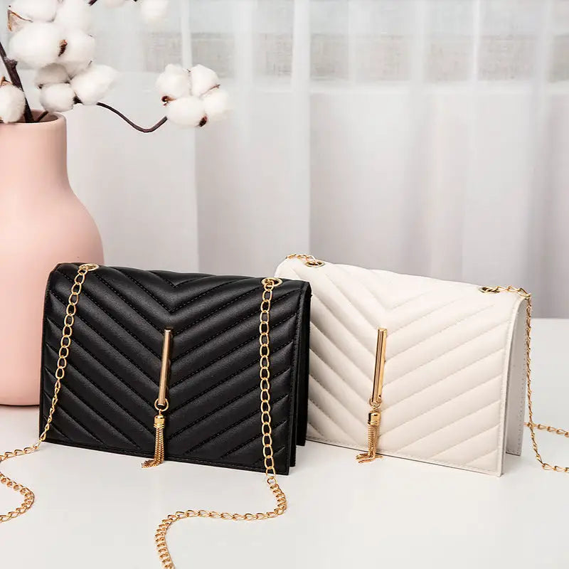 PU Leather Plaid Shoulder Bag Horizontal Square 19.5 x 5 x 13 cm