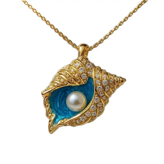 Seaside Conch Necklace Pendant - Gold