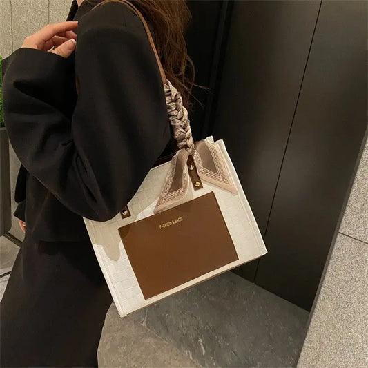 Stitching Soft PU Bucket Bag with Sandwich Pocket and Mobile Phone Compartment