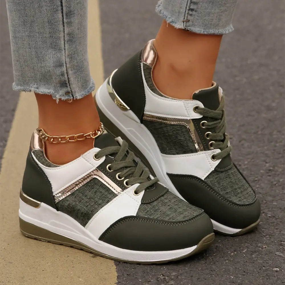 Stride Chic: Women’s Colorblock Lace-Up Sneakers - 4