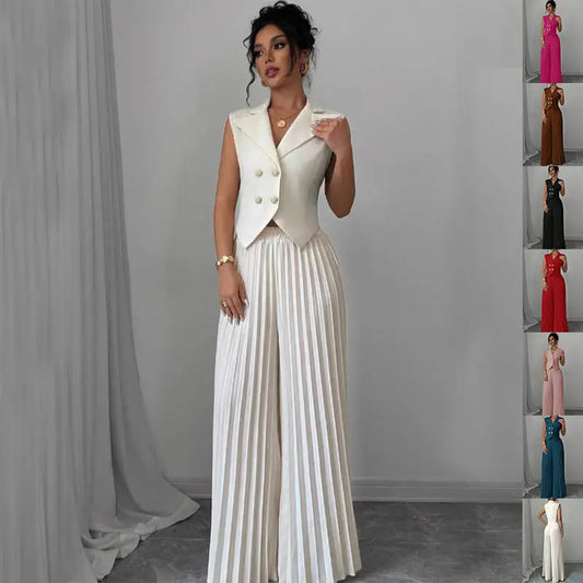 Woman’s pleated pant suit.