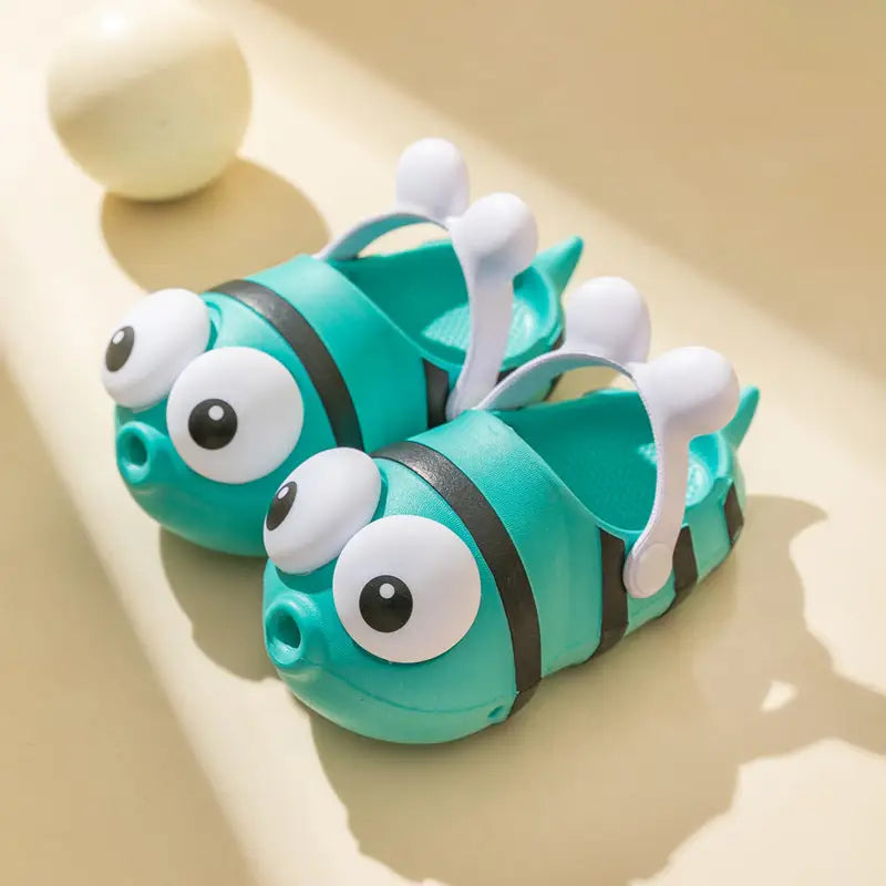 SunnyToes: Adorable Cartoon Baby Slippers - Green / 13cm