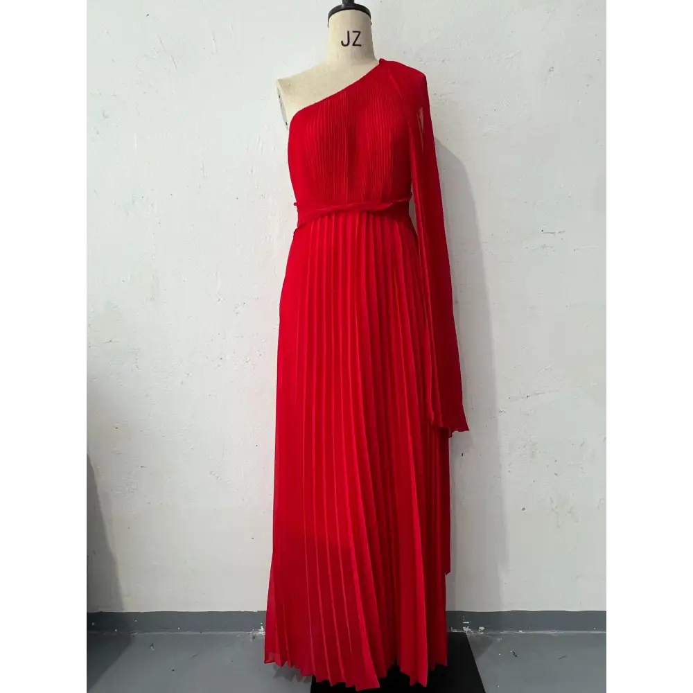 SvelteCurve Diagonal Dress - Red / S