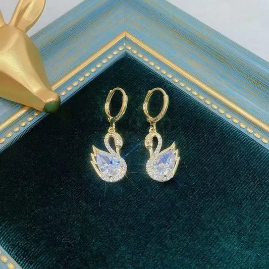 Swan Elegance: Sparkling Rhinestone Earrings Delight
