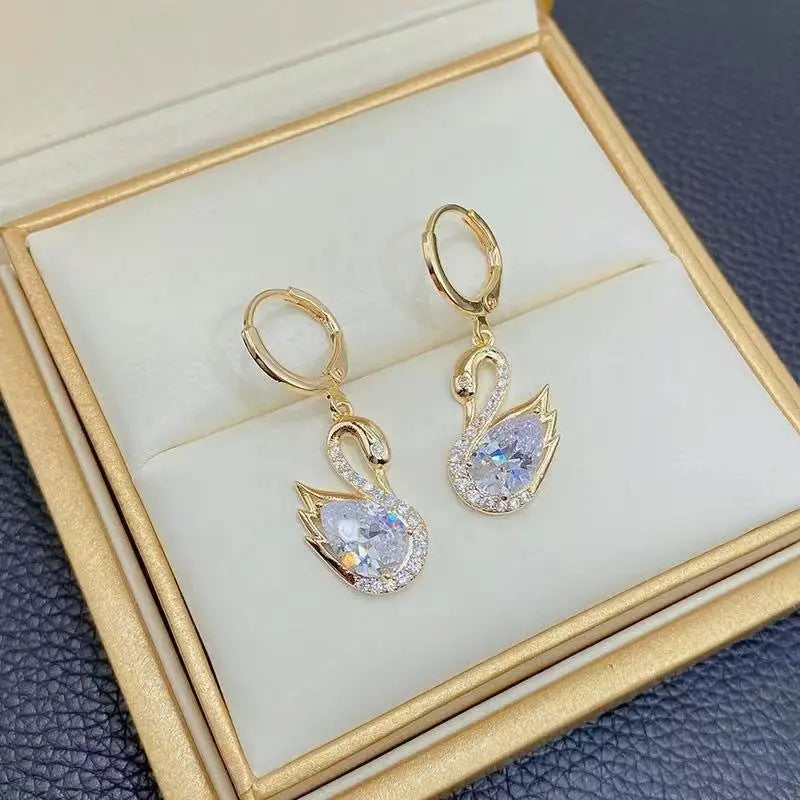 Swan Elegance: Sparkling Rhinestone Earrings Delight