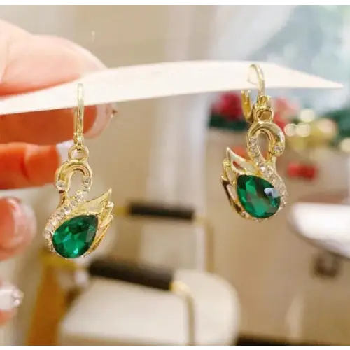 Swan Elegance: Sparkling Rhinestone Earrings Delight - Green