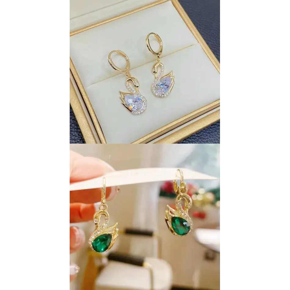 Swan Elegance: Sparkling Rhinestone Earrings Delight - Suit