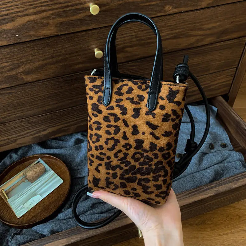 Urban Simplicity Double Strap Polyester Cotton Handbag - Leopard Print