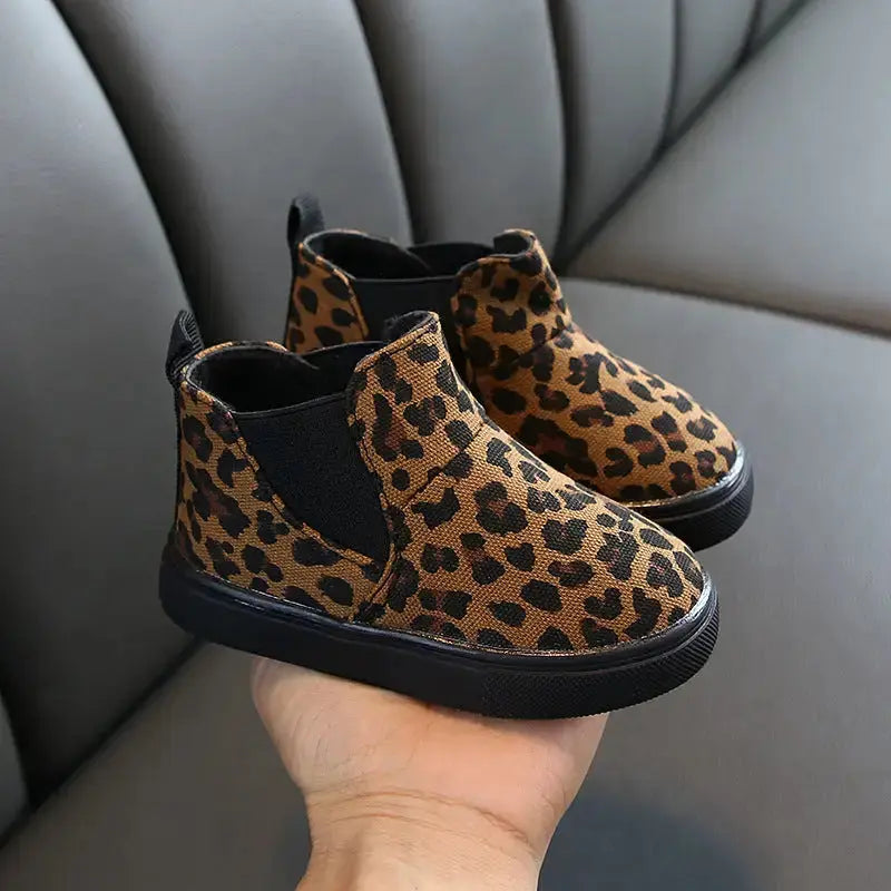 Velvet Pounce Ankle Boots - Brown / 23