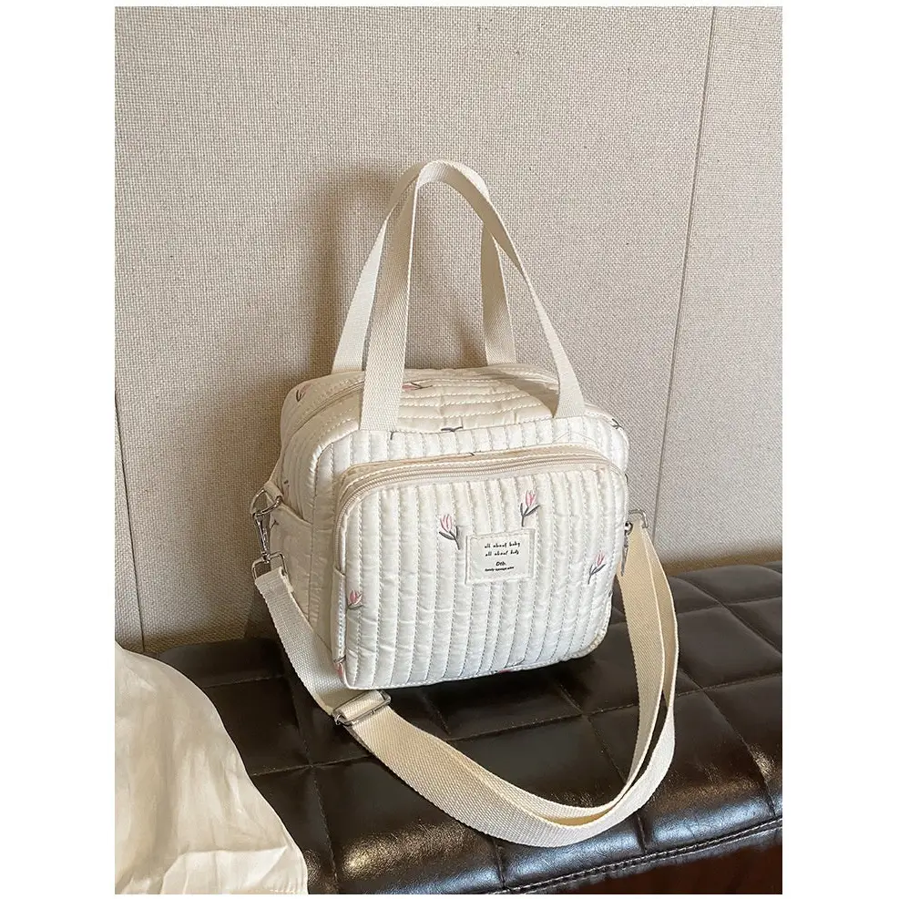 White Tulip Bear Polyester Suitcase with 3D Pockets and Zipper Compartments