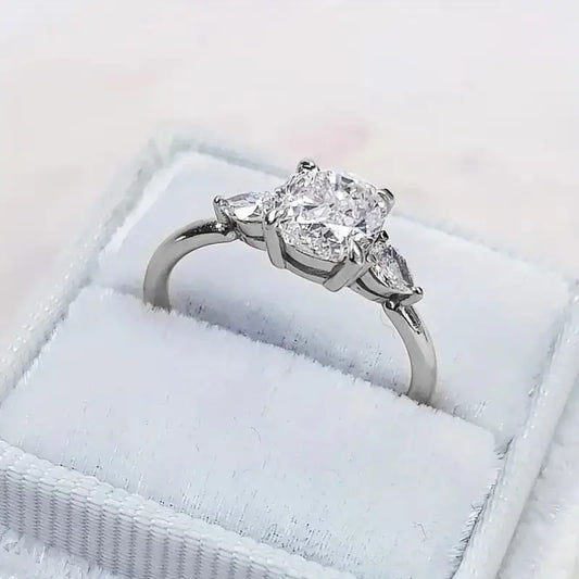 Zircon Elegance: Euro-American Four-Claw Ring